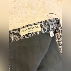 Balenciaga textured Patterned Skirt.